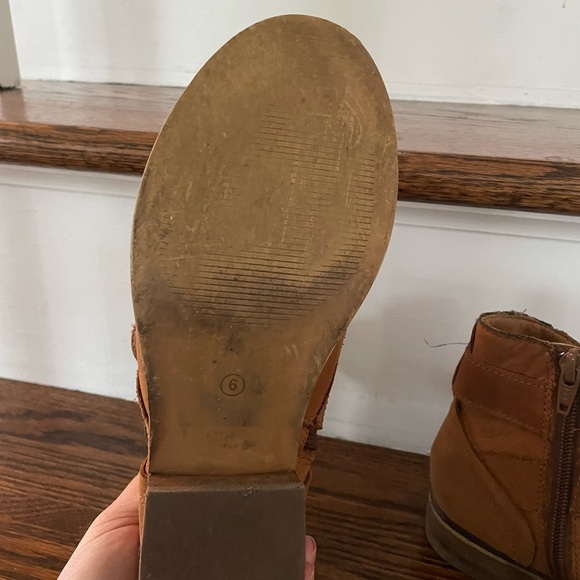 Steve Madden boots - Picture 2 of 6